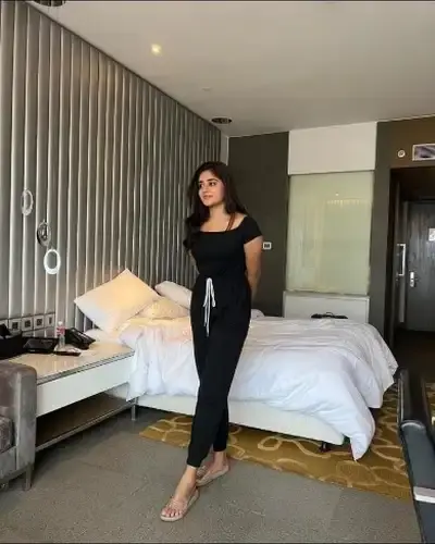 Call Girls Service in Charni Road